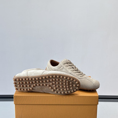 👟TOD’S德训鞋,采用优质小牛皮,触感柔软细腻,质感满分✨。经典德训鞋型,简约线条+薄底设计,轻便舒适 👟TOD’S德训鞋,采用优质小牛皮,触感柔软细腻,质感满分✨。经典德训鞋型,简约线条+薄底设计,轻便舒适