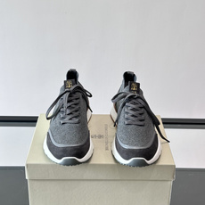 Brunello Cucinelli 新款拼色运动板男鞋 此款运动鞋面料采用进口飞织,春夏穿着舒适透气, Brunello Cucinelli 新款拼色运动板男鞋 此款运动鞋面料采用进口飞织,春夏穿着舒适透气,