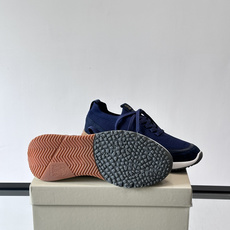 Brunello Cucinelli 新款拼色运动板男鞋 此款运动鞋面料采用进口飞织,春夏穿着舒适透气, Brunello Cucinelli 新款拼色运动板男鞋 此款运动鞋面料采用进口飞织,春夏穿着舒适透气,