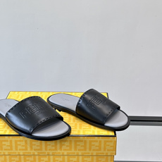 🖤Fendi皮革拖鞋,鞋面压印“FENDI ROMA”标志,品牌感满满!优质皮革+细腻纹理,柔软又耐穿, 🖤Fendi皮革拖鞋,鞋面压印“FENDI ROMA”标志,品牌感满满!优质皮革+细腻纹理,柔软又耐穿,