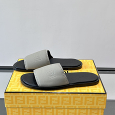 🖤Fendi皮革拖鞋,鞋面压印“FENDI ROMA”标志,品牌感满满!优质皮革+细腻纹理,柔软又耐穿, 🖤Fendi皮革拖鞋,鞋面压印“FENDI ROMA”标志,品牌感满满!优质皮革+细腻纹理,柔软又耐穿,
