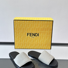🖤Fendi皮革拖鞋,鞋面压印“FENDI ROMA”标志,品牌感满满!优质皮革+细腻纹理,柔软又耐穿, 🖤Fendi皮革拖鞋,鞋面压印“FENDI ROMA”标志,品牌感满满!优质皮革+细腻纹理,柔软又耐穿,