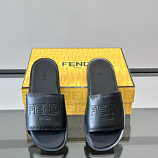 🖤Fendi皮革拖鞋,鞋面压印“FENDI ROMA”标志,品牌感满满!优质皮革+细腻纹理,柔软又耐穿, 🖤Fendi皮革拖鞋,鞋面压印“FENDI ROMA”标志,品牌感满满!优质皮革+细腻纹理,柔软又耐穿,