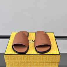 🖤Fendi皮革拖鞋,鞋面压印“FENDI ROMA”标志,品牌感满满!优质皮革+细腻纹理,柔软又耐穿, 🖤Fendi皮革拖鞋,鞋面压印“FENDI ROMA”标志,品牌感满满!优质皮革+细腻纹理,柔软又耐穿,