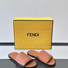 🖤Fendi皮革拖鞋,鞋面压印“FENDI ROMA”标志,品牌感满满!优质皮革+细腻纹理,柔软又耐穿, 🖤Fendi皮革拖鞋,鞋面压印“FENDI ROMA”标志,品牌感满满!优质皮革+细腻纹理,柔软又耐穿,