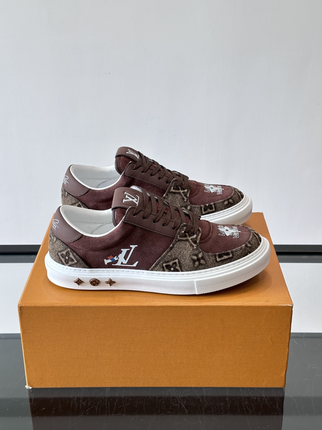 LV Lagoon Sneaker饼干🍪鞋Monogram 帆布拼接麂皮，LV 经典老花图案辨识度拉满，