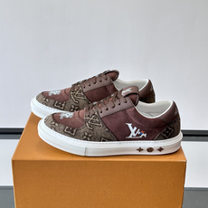 LV Lagoon Sneaker饼干🍪鞋Monogram 帆布拼接麂皮,LV 经典老花图案辨识度拉满, LV Lagoon Sneaker饼干🍪鞋Monogram 帆布拼接麂皮,LV 经典老花图案辨识度拉满,