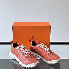 爱马仕厚底运动鞋👟这款爱马仕厚底运动鞋采用进口头层牛皮+透气网面,质感高级又舒适。鞋头自然色橡胶嵌饰 爱马仕厚底运动鞋👟这款爱马仕厚底运动鞋采用进口头层牛皮+透气网面,质感高级又舒适。鞋头自然色橡胶嵌饰