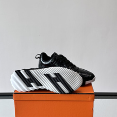 爱马仕鳄鱼纹运动鞋👟爱马仕鳄鱼纹运动鞋,采用优质皮革,鞋面鳄鱼纹理超有辨识度,搭配经典橙色鞋盒,品牌 爱马仕鳄鱼纹运动鞋👟爱马仕鳄鱼纹运动鞋,采用优质皮革,鞋面鳄鱼纹理超有辨识度,搭配经典橙色鞋盒,品牌
