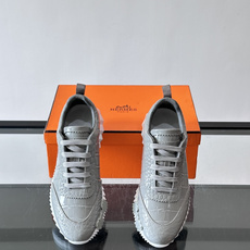 爱马仕鳄鱼纹运动鞋👟爱马仕鳄鱼纹运动鞋,采用优质皮革,鞋面鳄鱼纹理超有辨识度,搭配经典橙色鞋盒,品牌 爱马仕鳄鱼纹运动鞋👟爱马仕鳄鱼纹运动鞋,采用优质皮革,鞋面鳄鱼纹理超有辨识度,搭配经典橙色鞋盒,品牌