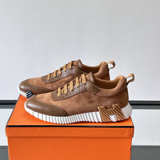 爱马仕鳄鱼纹运动鞋👟爱马仕鳄鱼纹运动鞋,采用优质皮革,鞋面鳄鱼纹理超有辨识度,搭配经典橙色鞋盒,品牌 爱马仕鳄鱼纹运动鞋👟爱马仕鳄鱼纹运动鞋,采用优质皮革,鞋面鳄鱼纹理超有辨识度,搭配经典橙色鞋盒,品牌
