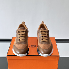 爱马仕鳄鱼纹运动鞋👟爱马仕鳄鱼纹运动鞋,采用优质皮革,鞋面鳄鱼纹理超有辨识度,搭配经典橙色鞋盒,品牌 爱马仕鳄鱼纹运动鞋👟爱马仕鳄鱼纹运动鞋,采用优质皮革,鞋面鳄鱼纹理超有辨识度,搭配经典橙色鞋盒,品牌
