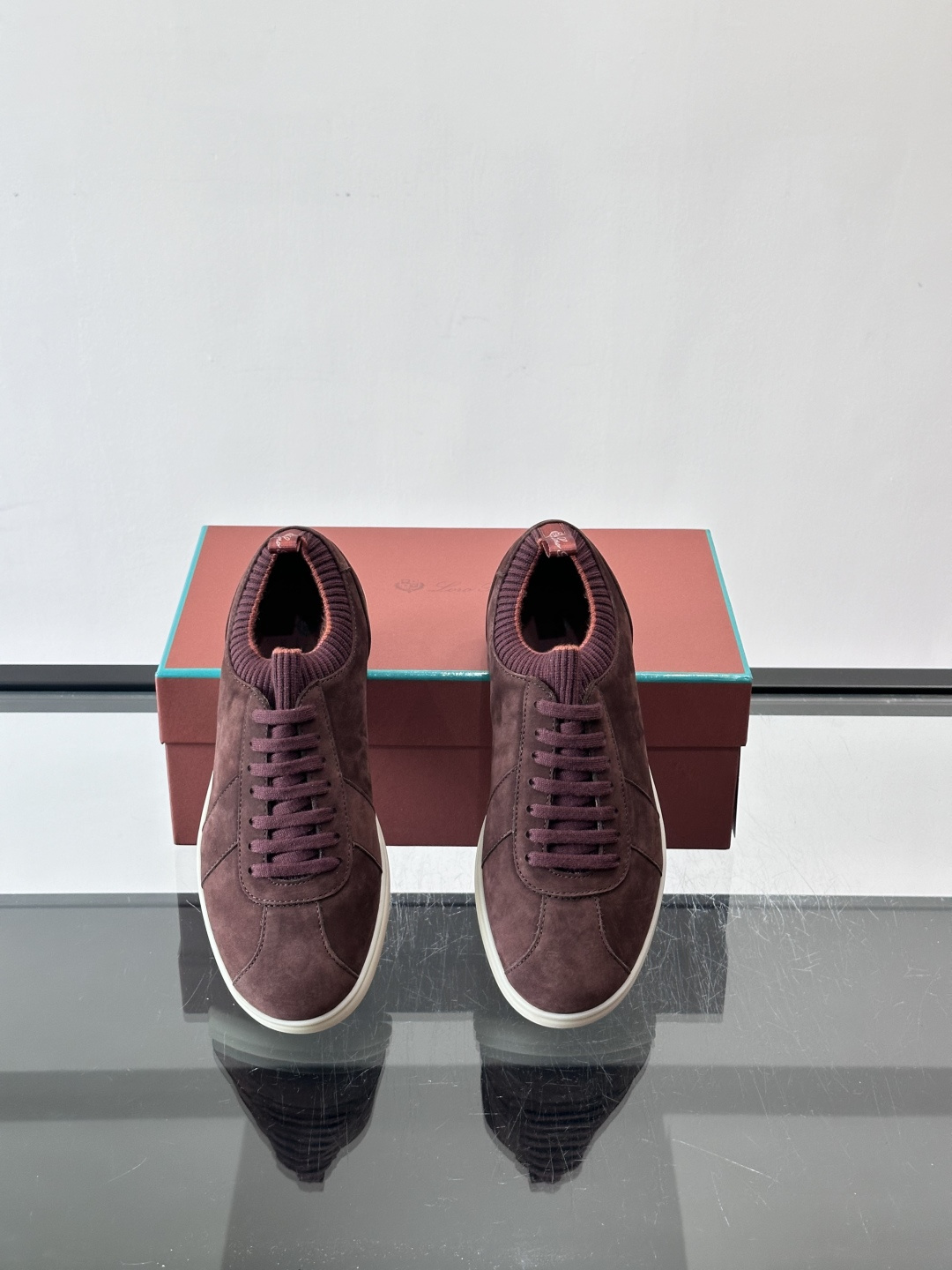 👟Loro Piana Soho 2.0 Walk男士休闲鞋，选用优质小牛皮，触感柔软细腻，简约百搭✨。