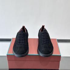 👟Loro Piana Soho 2.0 Walk男士休闲鞋,选用优质小牛皮,触感柔软细腻,简约百搭✨。 👟Loro Piana Soho 2.0 Walk男士休闲鞋,选用优质小牛皮,触感柔软细腻,简约百搭✨。