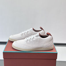 👟Loro Piana Soho 2.0 Walk男士休闲鞋,选用优质小牛皮,触感柔软细腻,简约百搭✨。 👟Loro Piana Soho 2.0 Walk男士休闲鞋,选用优质小牛皮,触感柔软细腻,简约百搭✨。