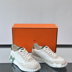 hermes爱马仕新款运动鞋Bouncing运动鞋👟!鞋面采用小牛皮和麂皮山羊皮运动鞋。轻盈鞋底装饰撞色图案,打造百搭时 hermes爱马仕新款运动鞋Bouncing运动鞋👟!鞋面采用小牛皮和麂皮山羊皮运动鞋。轻盈鞋底装饰撞色图案,打造百搭时