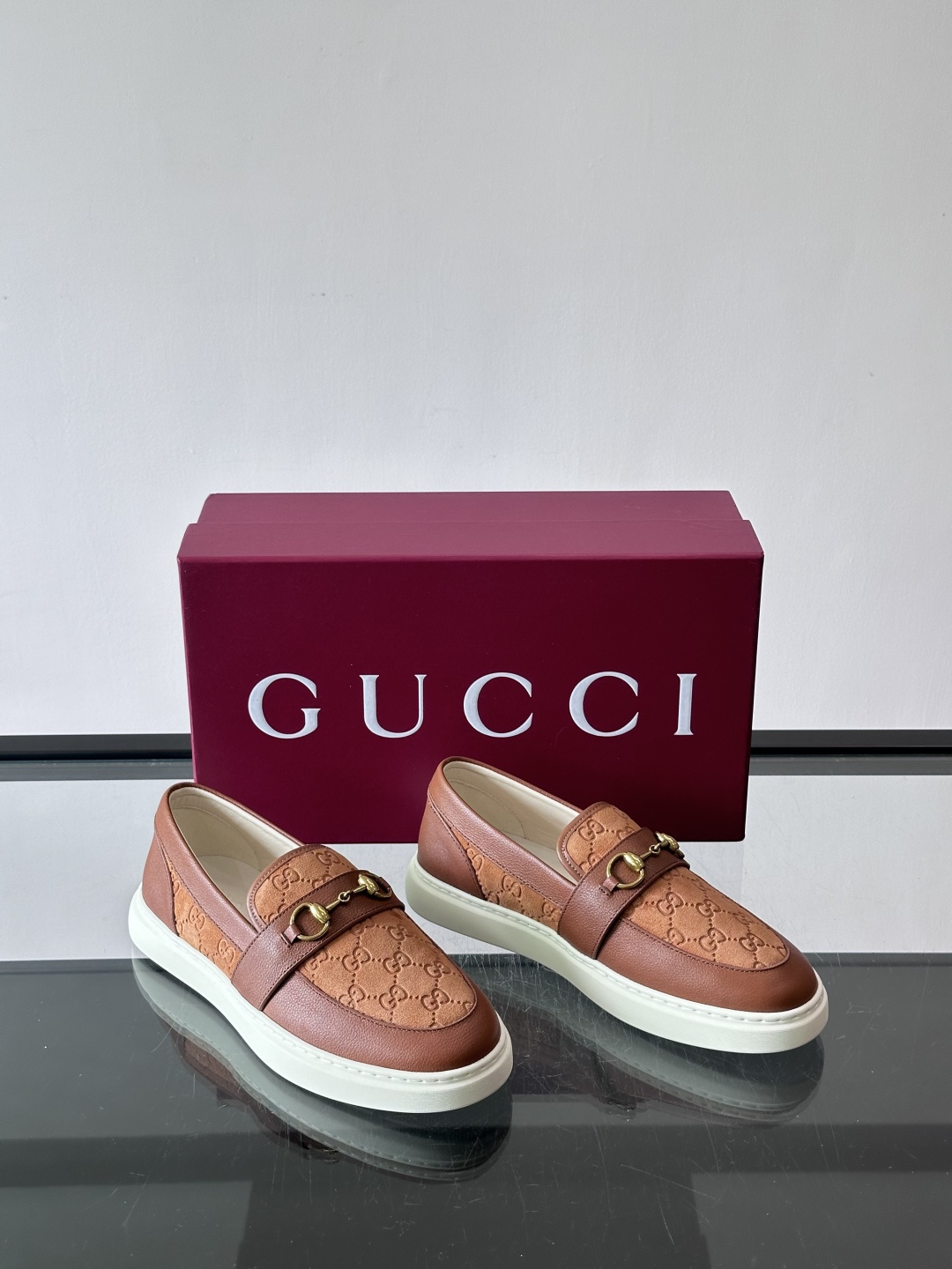 Gucci～经典一脚蹬休闲乐福鞋，原版印花帆布打造，搭配牛皮内里，注塑成型特制牛皮垫，带logo专属橡胶模具底，超精车线