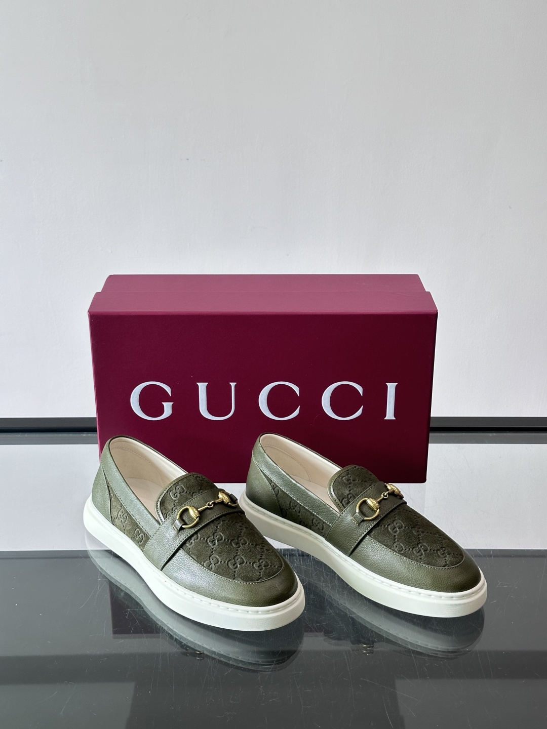 Gucci～经典一脚蹬休闲乐福鞋，原版印花帆布打造，搭配牛皮内里，注塑成型特制牛皮垫，带logo专属橡胶模具底，超精车线