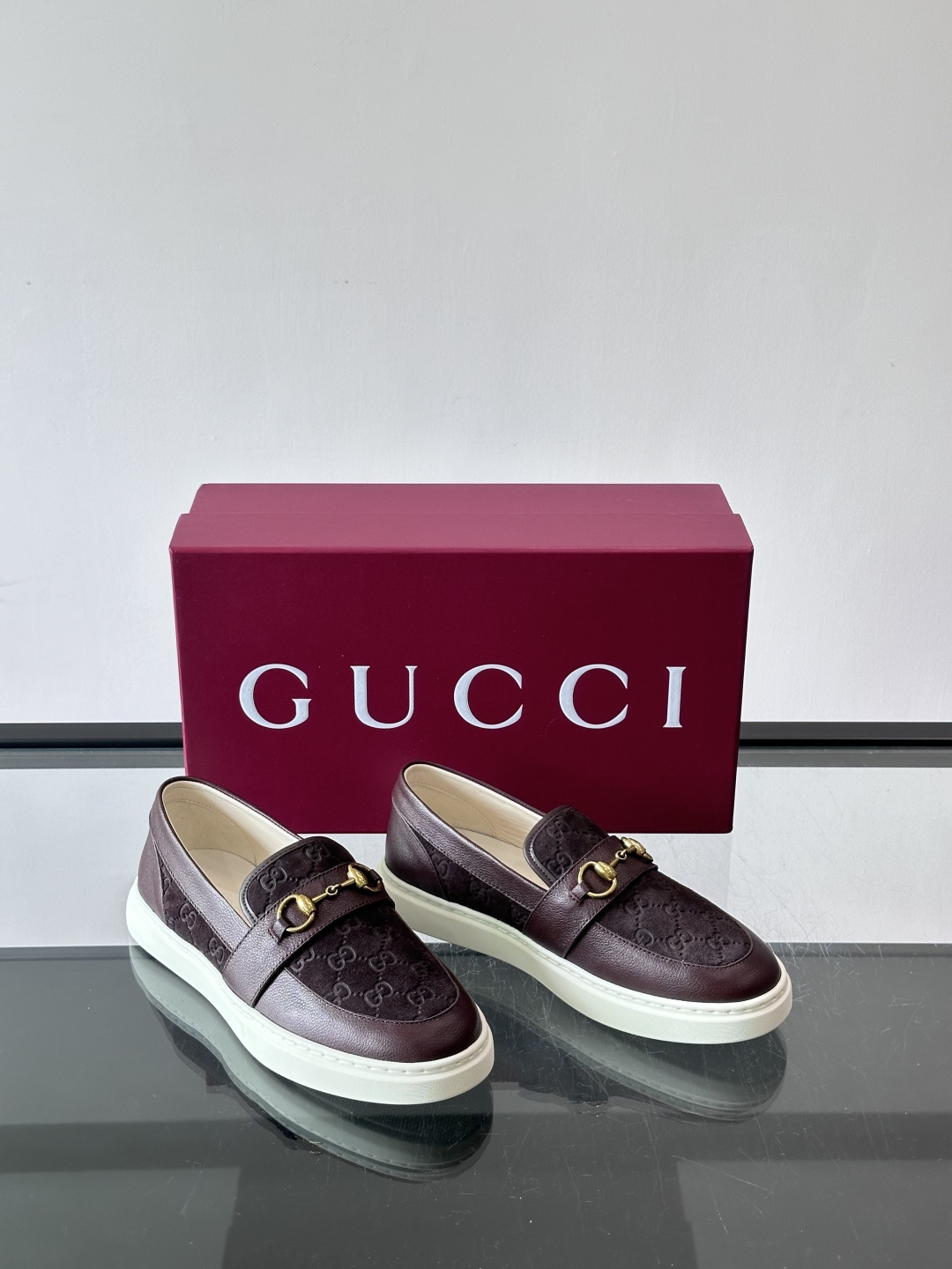 Gucci～经典一脚蹬休闲乐福鞋，原版印花帆布打造，搭配牛皮内里，注塑成型特制牛皮垫，带logo专属橡胶模具底，超精车线