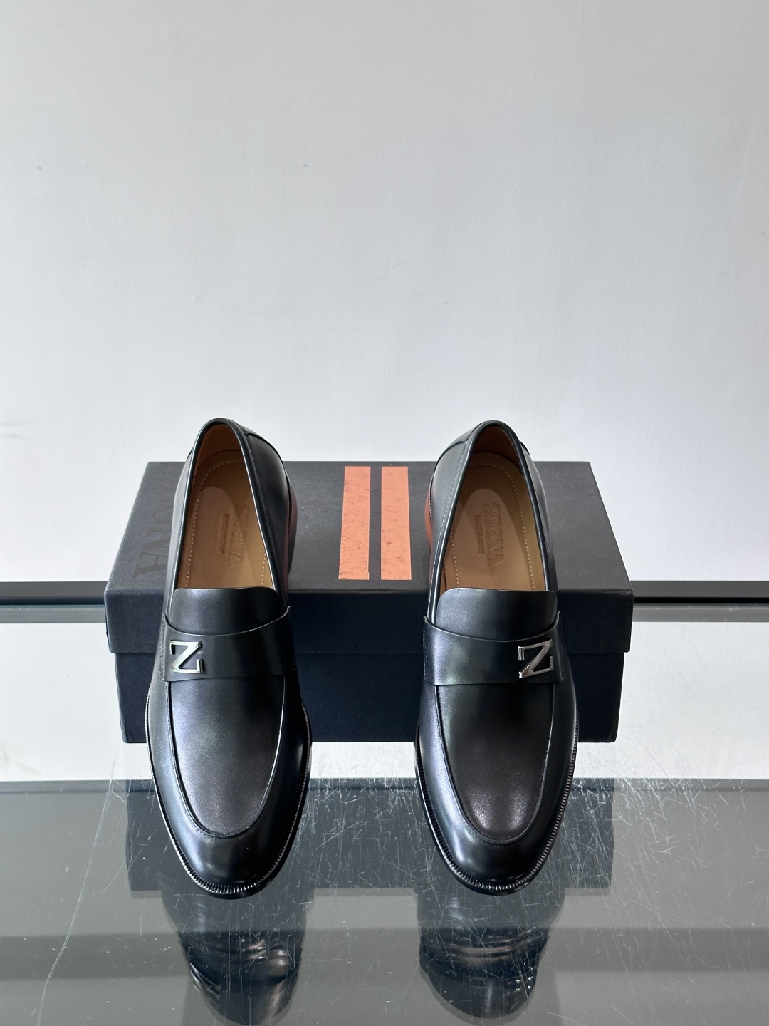 Ermenegildo Zegna 杰尼亚高端男士正装鞋休闲皮鞋,绅士臻享 型男必备 意大利进口牛皮皮胚 头层牛皮鞋面 Ermenegildo Zegna 杰尼亚高端男士正装鞋休闲皮鞋,绅士臻享 型男必备 意大利进口牛皮皮胚 头层牛皮鞋面