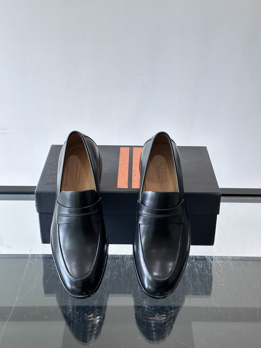 Ermenegildo Zegna 杰尼亚高端男士正装鞋休闲皮鞋,绅士臻享 型男必备 意大利进口牛皮皮胚 头层牛皮鞋面 Ermenegildo Zegna 杰尼亚高端男士正装鞋休闲皮鞋,绅士臻享 型男必备 意大利进口牛皮皮胚 头层牛皮鞋面