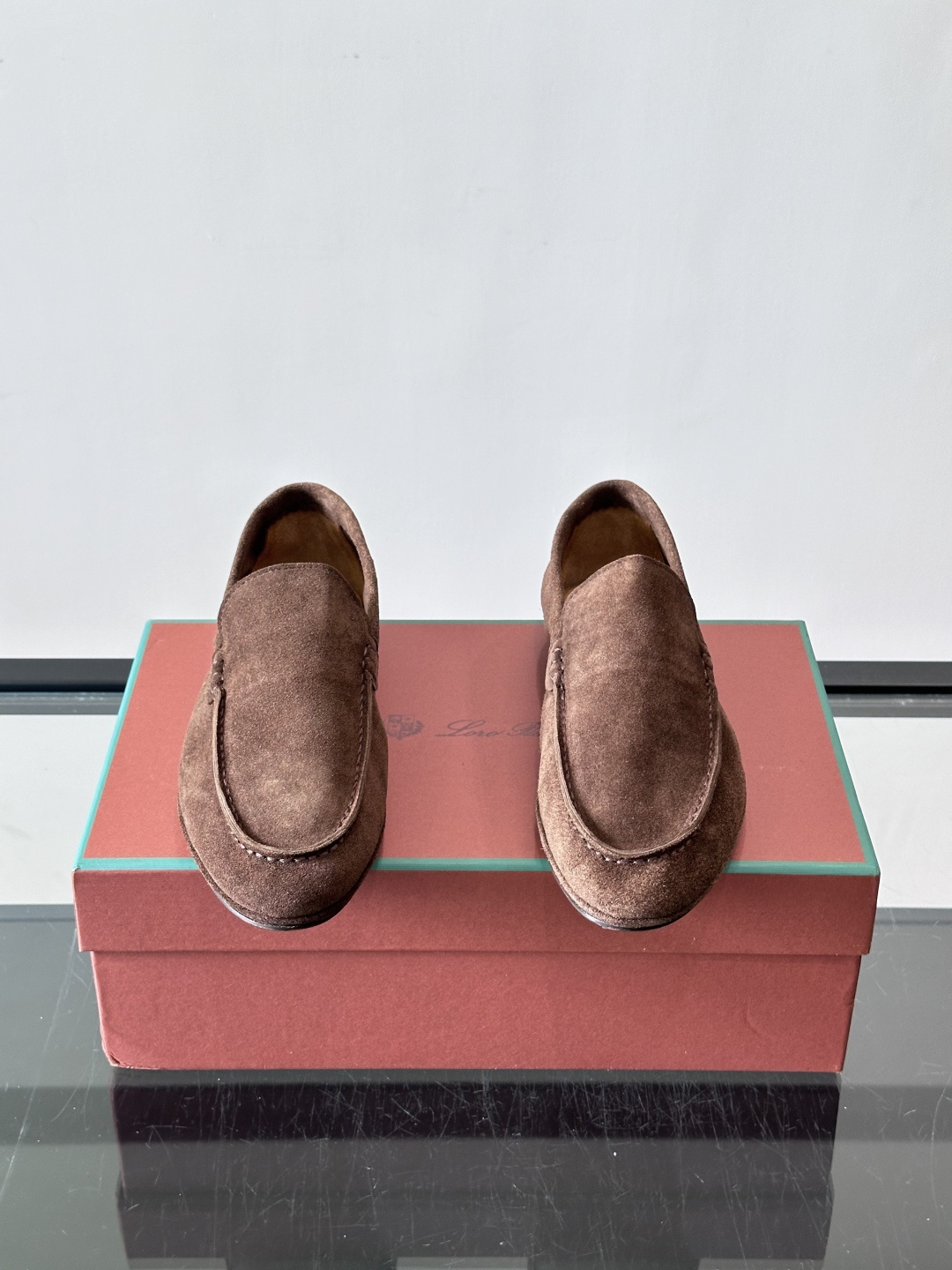 LPSummer Anton Walk 男士乐福鞋👞Summer Anton Walk乐福鞋的灵感源自品牌经典的航海鞋，