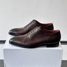 Berluti/布鲁提高端真皮大底正装皮鞋,采用进口牛皮鞋面 柔软有型,手工改色工艺,低调奢华气质,舒适透气版型,小牛皮 Berluti/布鲁提高端真皮大底正装皮鞋,采用进口牛皮鞋面 柔软有型,手工改色工艺,低调奢华气质,舒适透气版型,小牛皮