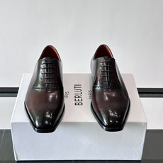 Berluti/布鲁提高端真皮大底正装皮鞋,采用进口牛皮鞋面 柔软有型,手工改色工艺,低调奢华气质,舒适透气版型,小牛皮 Berluti/布鲁提高端真皮大底正装皮鞋,采用进口牛皮鞋面 柔软有型,手工改色工艺,低调奢华气质,舒适透气版型,小牛皮