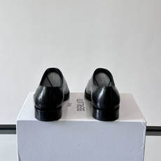 Berluti/布鲁提高端真皮大底正装皮鞋,采用进口牛皮鞋面 柔软有型,手工改色工艺,低调奢华气质,舒适透气版型,小牛皮 Berluti/布鲁提高端真皮大底正装皮鞋,采用进口牛皮鞋面 柔软有型,手工改色工艺,低调奢华气质,舒适透气版型,小牛皮