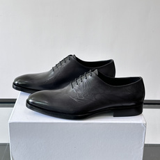 Berluti/布鲁提高端真皮大底正装皮鞋,采用进口牛皮鞋面 柔软有型,手工改色工艺,低调奢华气质,舒适透气版型,小牛皮 Berluti/布鲁提高端真皮大底正装皮鞋,采用进口牛皮鞋面 柔软有型,手工改色工艺,低调奢华气质,舒适透气版型,小牛皮