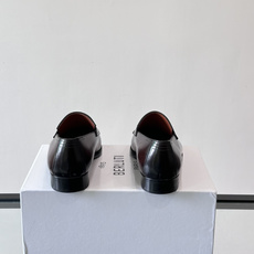 Berluti/布鲁提高端真皮大底正装皮鞋,采用进口牛皮鞋面 柔软有型,手工改色工艺,低调奢华气质,舒适透气版型,小牛皮 Berluti/布鲁提高端真皮大底正装皮鞋,采用进口牛皮鞋面 柔软有型,手工改色工艺,低调奢华气质,舒适透气版型,小牛皮
