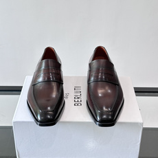 Berluti/布鲁提高端真皮大底正装皮鞋,采用进口牛皮鞋面 柔软有型,手工改色工艺,低调奢华气质,舒适透气版型,小牛皮 Berluti/布鲁提高端真皮大底正装皮鞋,采用进口牛皮鞋面 柔软有型,手工改色工艺,低调奢华气质,舒适透气版型,小牛皮