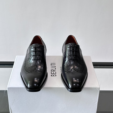 Berluti/布鲁提高端真皮大底正装皮鞋,采用进口牛皮鞋面 柔软有型,手工改色工艺,低调奢华气质,舒适透气版型,小牛皮 Berluti/布鲁提高端真皮大底正装皮鞋,采用进口牛皮鞋面 柔软有型,手工改色工艺,低调奢华气质,舒适透气版型,小牛皮