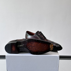 Berluti/布鲁提高端真皮大底正装皮鞋,采用进口牛皮鞋面 柔软有型,手工改色工艺,低调奢华气质,舒适透气版型,小牛皮 Berluti/布鲁提高端真皮大底正装皮鞋,采用进口牛皮鞋面 柔软有型,手工改色工艺,低调奢华气质,舒适透气版型,小牛皮
