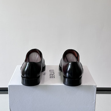 Berluti/布鲁提高端真皮大底正装皮鞋,采用进口牛皮鞋面 柔软有型,手工改色工艺,低调奢华气质,舒适透气版型,小牛皮 Berluti/布鲁提高端真皮大底正装皮鞋,采用进口牛皮鞋面 柔软有型,手工改色工艺,低调奢华气质,舒适透气版型,小牛皮