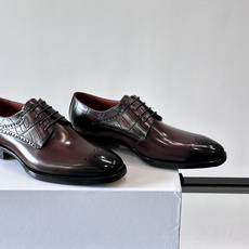 Berluti/布鲁提高端真皮大底正装皮鞋,采用进口牛皮鞋面 柔软有型,手工改色工艺,低调奢华气质,舒适透气版型,小牛皮 Berluti/布鲁提高端真皮大底正装皮鞋,采用进口牛皮鞋面 柔软有型,手工改色工艺,低调奢华气质,舒适透气版型,小牛皮