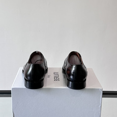 Berluti/布鲁提高端真皮大底正装皮鞋,采用进口牛皮鞋面 柔软有型,手工改色工艺,低调奢华气质,舒适透气版型,小牛皮 Berluti/布鲁提高端真皮大底正装皮鞋,采用进口牛皮鞋面 柔软有型,手工改色工艺,低调奢华气质,舒适透气版型,小牛皮