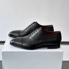 Berluti/布鲁提高端真皮大底正装皮鞋,采用进口牛皮鞋面 柔软有型,手工改色工艺,低调奢华气质,舒适透气版型,小牛皮 Berluti/布鲁提高端真皮大底正装皮鞋,采用进口牛皮鞋面 柔软有型,手工改色工艺,低调奢华气质,舒适透气版型,小牛皮