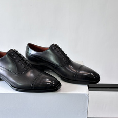 Berluti/布鲁提高端真皮大底正装皮鞋,采用进口牛皮鞋面 柔软有型,手工改色工艺,低调奢华气质,舒适透气版型,小牛皮 Berluti/布鲁提高端真皮大底正装皮鞋,采用进口牛皮鞋面 柔软有型,手工改色工艺,低调奢华气质,舒适透气版型,小牛皮