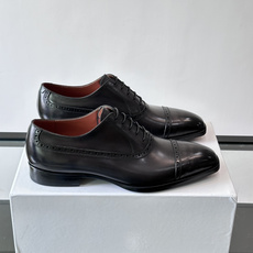 Berluti/布鲁提高端真皮大底正装皮鞋,采用进口牛皮鞋面 柔软有型,手工改色工艺,低调奢华气质,舒适透气版型,小牛皮 Berluti/布鲁提高端真皮大底正装皮鞋,采用进口牛皮鞋面 柔软有型,手工改色工艺,低调奢华气质,舒适透气版型,小牛皮