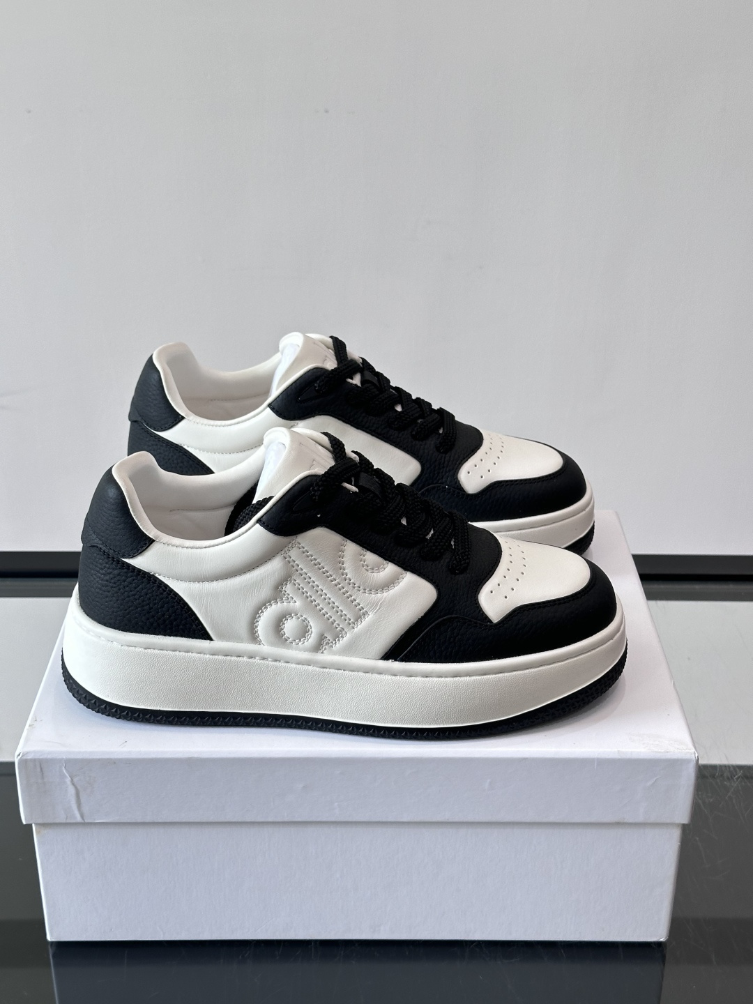 Alo Two-Tone Platform Sneakers