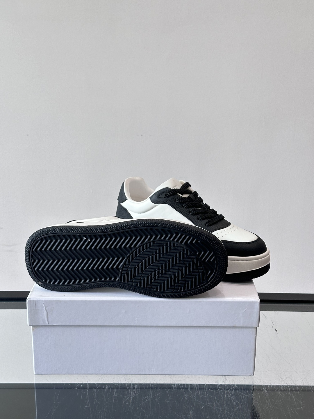 Alo Two-Tone Platform Sneakers