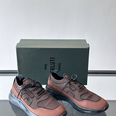 👟ERLUTI 1895运动鞋采用拼色针织鞋面,透气又舒适,适合日常或轻运动穿搭。白色EVA中底轻便缓震,长时间走路也不 👟ERLUTI 1895运动鞋采用拼色针织鞋面,透气又舒适,适合日常或轻运动穿搭。白色EVA中底轻便缓震,长时间走路也不