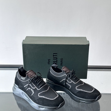 👟ERLUTI 1895运动鞋采用拼色针织鞋面,透气又舒适,适合日常或轻运动穿搭。白色EVA中底轻便缓震,长时间走路也不 👟ERLUTI 1895运动鞋采用拼色针织鞋面,透气又舒适,适合日常或轻运动穿搭。白色EVA中底轻便缓震,长时间走路也不