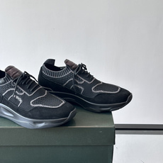 👟ERLUTI 1895运动鞋采用拼色针织鞋面,透气又舒适,适合日常或轻运动穿搭。白色EVA中底轻便缓震,长时间走路也不 👟ERLUTI 1895运动鞋采用拼色针织鞋面,透气又舒适,适合日常或轻运动穿搭。白色EVA中底轻便缓震,长时间走路也不