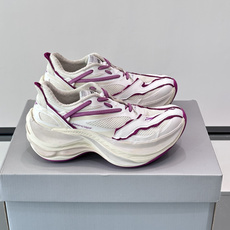 Balenciaga Jet Platform Sneaker 喷射系列低帮复古阔型摩登轻量厚底老爹风休闲情侣👫运动鞋 Balenciaga Jet Platform Sneaker 喷射系列低帮复古阔型摩登轻量厚底老爹风休闲情侣👫运动鞋