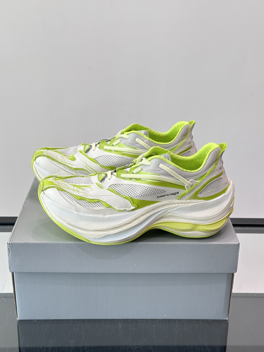 Balenciaga Jet Platform Sneaker 喷射系列低帮复古阔型摩登轻量厚底老爹风休闲情侣👫运动鞋 Balenciaga Jet Platform Sneaker 喷射系列低帮复古阔型摩登轻量厚底老爹风休闲情侣👫运动鞋