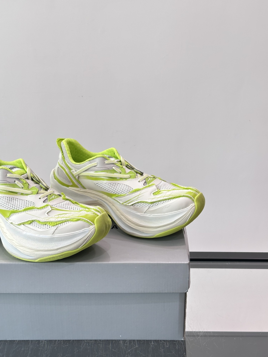 Balenciaga Jet Platform Sneaker 喷射系列低帮复古阔型摩登轻量厚底老爹风休闲情侣👫运动鞋 Balenciaga Jet Platform Sneaker 喷射系列低帮复古阔型摩登轻量厚底老爹风休闲情侣👫运动鞋