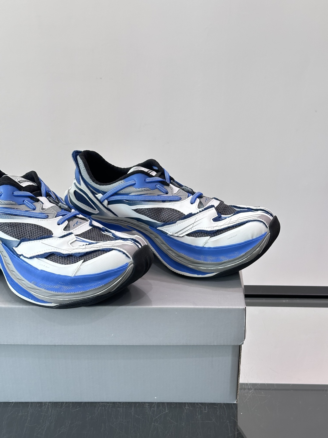Balenciaga Jet Platform Sneaker 喷射系列低帮复古阔型摩登轻量厚底老爹风休闲情侣👫运动鞋 Balenciaga Jet Platform Sneaker 喷射系列低帮复古阔型摩登轻量厚底老爹风休闲情侣👫运动鞋