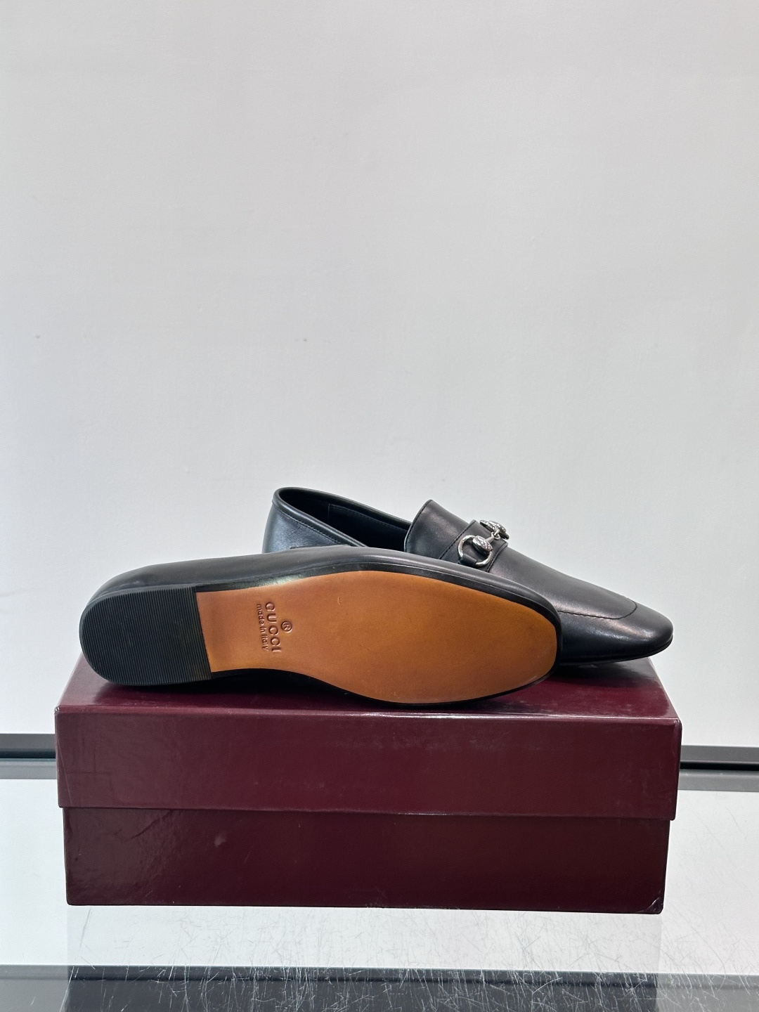 Gucci～经典老花皮鞋👞。原版印花牛皮打造，搭配牛皮内里，注塑成型特制牛皮垫，真皮大底，超精车线，尽显高档奢华，时尚必